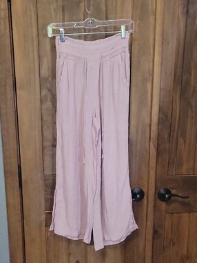Rewash Wide-Leg Drawstring Pants in Light Pink